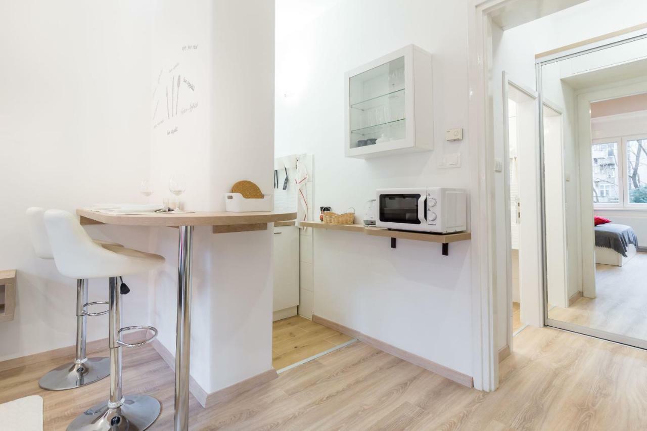 Cosy Romantic Apartment ザグレブ エクステリア 写真